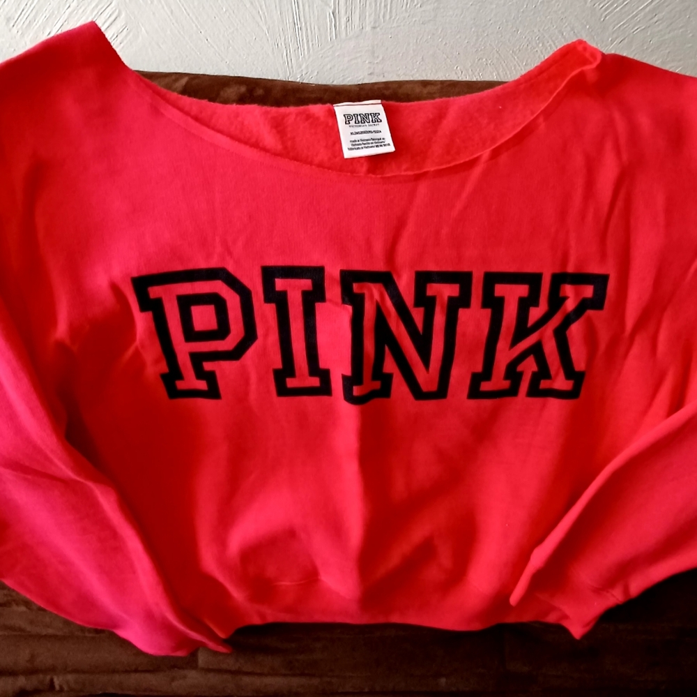 Victoria Secret off the shoulder sweater size xl NWOT!!!